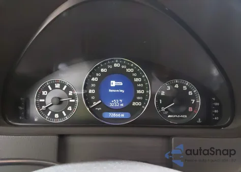 2007 Mercedes-Benz Clk 63 Amg z USA, uszkodzony, nr VIN WDBTK77G37T075074